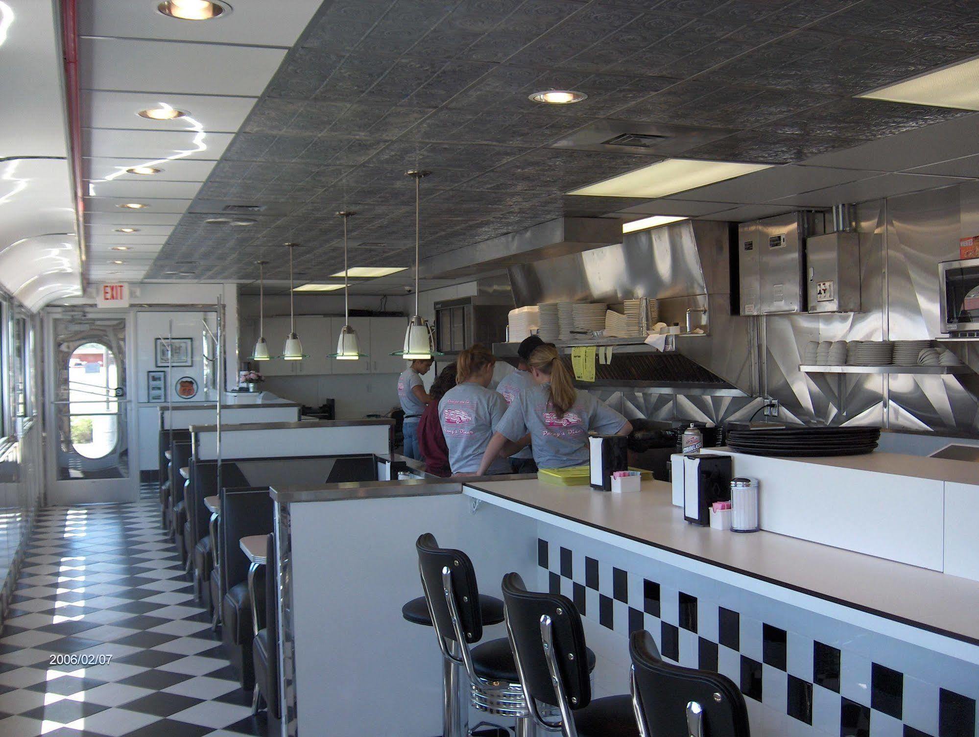 Baymont By Wyndham Rawlins Hotel Restaurant photo